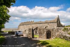 Ireland - Classic Car Road Trip Ireland: The ruin of the 15th-century Murrisk Abbey is situated at the foot of Croagh Patrick. The abbey was built on the...