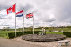 Commemoration Operation Quick Anger 2019 - Operation Quick Anger Commemoration 2019: The Crossing to Liberation monument on the east bank of the IJssel at Westervoort. In the background, a... Commemoration Operation Quick Anger 2019 - Operation Quick Anger Commemoration 2019: The Crossing to Liberation monument on the east bank of the IJssel at Westervoort. In the background, a...