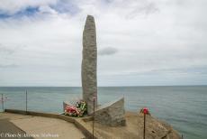 75 jaar na D-Day - Classic Car Road Trip Normandië, 75 jaar na D-Day: Het WOII Ranger Monument op Pointe du Hoc. Point du Hoc is een van de...