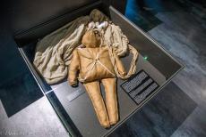 Normandy, 75 years after D-Day - Normandy, 75 years after D-Day: Paradummy 'Rupert' on display in the M&eacute;morial de Caen. Just before D-Day, the RAF dropped hundreds...