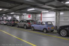 Engeland, IMM in Bristol - Een&nbsp;New Mini en onze Mini Authi uit 1974 aan boord van de veerboot. Na een bezoek aan Engeland en Bristol om het 60-jarig bestaan ​​van de...