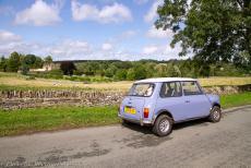 Engeland, IMM in Bristol - Een rit door de Cotswolds in onze Classic Mini, op de achtergrond ligt Upper Slaughter Manor. Dit landhuis is gesloten voor publiek, omdat het...