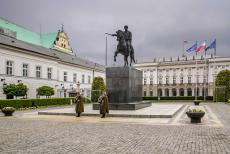 Lithuania - Classic Car Road Trip with three Classic Minis: The Presidential Palace and the&nbsp;statue of the Polish General Prince J&oacute;zef Poniatowski...