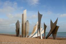 80th anniversary of D-Day - Normandy, 80th anniversary of D-Day: Monument Les Braves on Omaha Beach, Saint Laurent-sur-Mer. The monument consists of three elements: the...