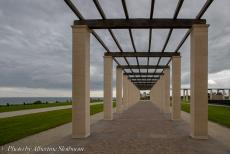 80 jaar na D-Day - Normandië 2024, 80 jaar na D-day: Het British Normandy Memorial werd in 2021 geopend. Het monument bevat de namen van de 22.442 mensen...