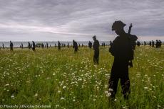 Normandië, 80 jaar na D-Day - Herdenkingsrit door Normandië: De kunstenaar Dan Barton en een groep vrijwilligers creëerden voor de 80ste herdenking van D-Day in... Normandië, 80 jaar na D-Day - Herdenkingsrit door Normandië: De kunstenaar Dan Barton en een groep vrijwilligers creëerden voor de 80ste herdenking van D-Day in...