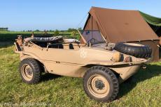 Normandië, 80 jaar na D-Day - Herdenkingsrit door Normandië: Een van de leden van Keep Them Rolling is de trotse eigenaar van een Volkswagen Type 166 Schwimmwagen. Dit... Normandië, 80 jaar na D-Day - Herdenkingsrit door Normandië: Een van de leden van Keep Them Rolling is de trotse eigenaar van een Volkswagen Type 166 Schwimmwagen. Dit...
