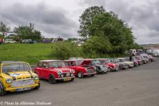 IMM Geiselwind - Classic Car Road Trip, IMM 2024 in Geiselwind, Duitsland: De klassieke Mini werd ontworpen door Alec Issigonis, een Grieks-Britse...