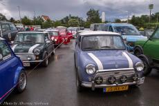 Duitsland, IMM Geiselwind - IMM 2024 Geiselwind, Duitsland: Onze Mini Authi in de rij bij de ingang van de IMM-camping. Het evenement vond plaats in de omgeving van het... Duitsland, IMM Geiselwind - IMM 2024 Geiselwind, Duitsland: Onze Mini Authi in de rij bij de ingang van de IMM-camping. Het evenement vond plaats in de omgeving van het...