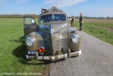 Herdenking Operation Quick Anger 2023 - Herdenking Operation Quick Anger en herdenkingsrit 2023: Een Plymouth P10 uit 1940, in de kleur olijfgroen geschilderd net als een stafwagen...