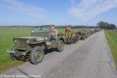 Herdenking Operation Quick Anger 2023 - Herdenking Operation Quick Anger 2023 en Herdengkingsrit: Een konvooi militaire voertuigen uit WOII in de Liemers, een historische regio ten...