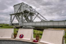 Normandi&euml;, 70 jaar na D-Day - Herdenkingsrit langs de invasiestranden van Normandi&euml;: Het Veterans Charity Memorial&nbsp;op het terrein van&nbsp;het&nbsp;Pegasus Memorial...